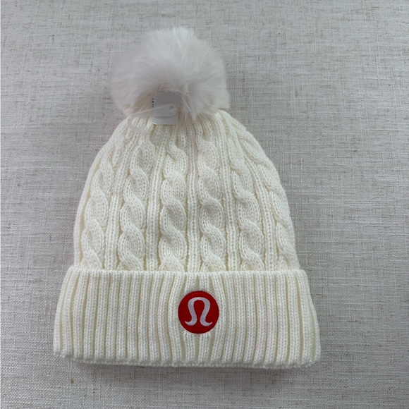 lululemon athletica Accessories - Lululemon White Cable Knit Hat